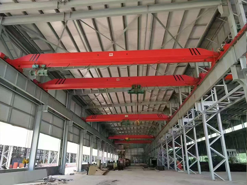 选型起重机，避开这些误区，满足建筑与物流等多场景需求