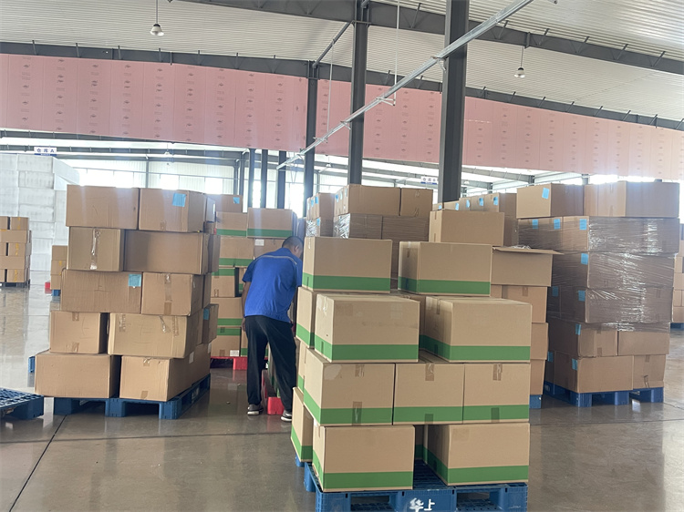 选择行业内奶茶纸杯托纸浆模塑包装制品直销厂家，要看哪些标准？ 